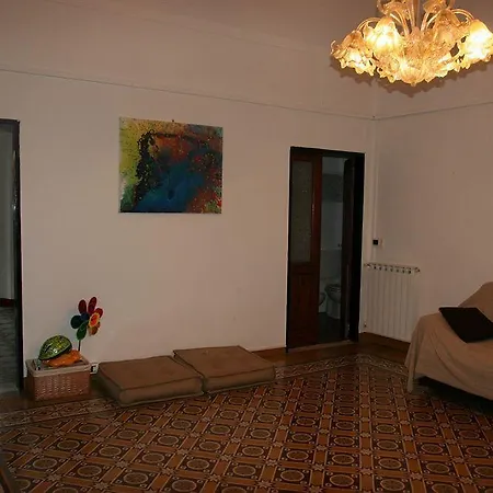 Fieschi Apartamento *